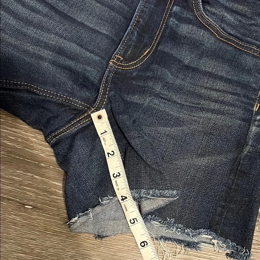 American Eagle Outfitters Women's Denim Shorts - Super Hi-Rise Shortie * - Picture 6 of 7